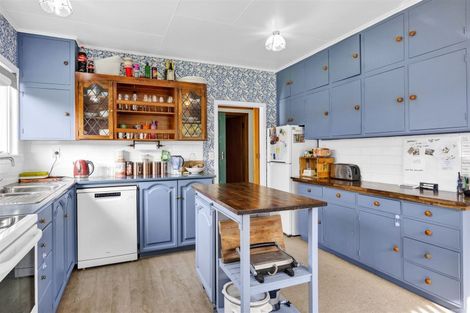 Photo of property in 2 Climie Crescent, Hawera, 4610