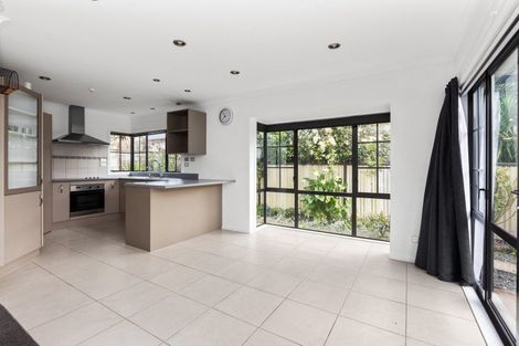 Photo of property in 806a Grove Road, Mayfair, Hastings, 4122