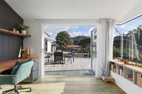 Photo of property in 9 Glendawn Place, Bayview, Auckland, 0629