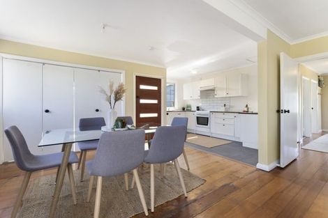 Photo of property in 52 Wallace Place, Westown, New Plymouth, 4310