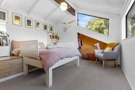 Photo of property in 9 Shalamar Drive, Cashmere, Christchurch, 8022