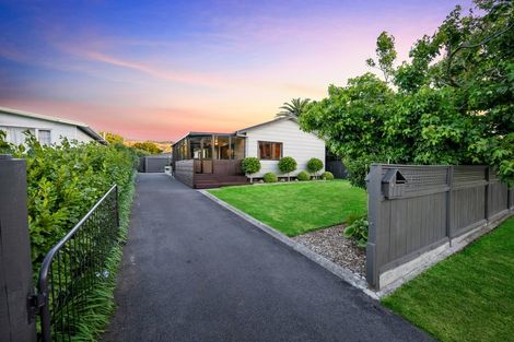 Photo of property in 31 Dale Road, Raumati South, Paraparaumu, 5032