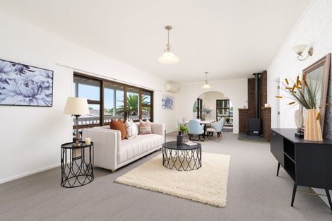 Photo of property in 35d Edmonton Road, Henderson, Auckland, 0612