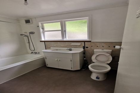 Photo of property in 10 Korokoro Road, Korokoro, Lower Hutt, 5012