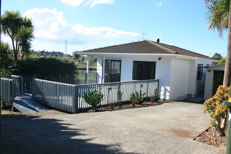 Photo of property in 72 Gallony Avenue, Massey, Auckland, 0614