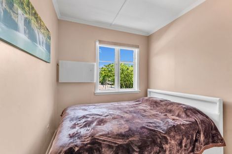 Photo of property in 28 Richmond Avenue, Karori, Wellington, 6012