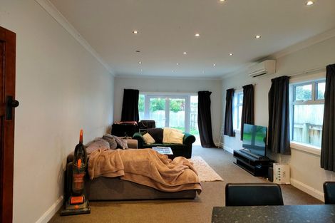 Photo of property in 8 Plunket Avenue, Petone, Lower Hutt, 5012