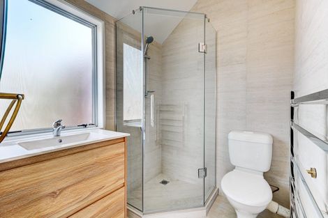 Photo of property in 3 Charles Prevost Drive, The Gardens, Auckland, 2105