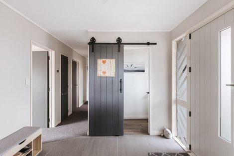 Photo of property in 197a Omokoroa Road, Omokoroa, 3114