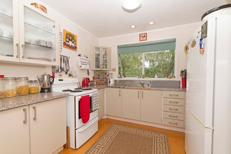 Photo of property in 14 Penfold Place, Henderson, Auckland, 0610