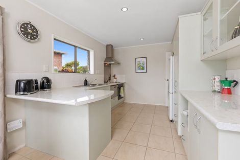Photo of property in 1/20 Pine Road, Orewa, 0931