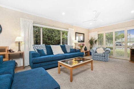 Photo of property in 8 Rushbury Place, Randwick Park, Auckland, 2105