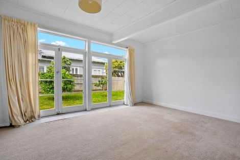 Photo of property in 17 Napier Avenue, Takapuna, Auckland, 0622