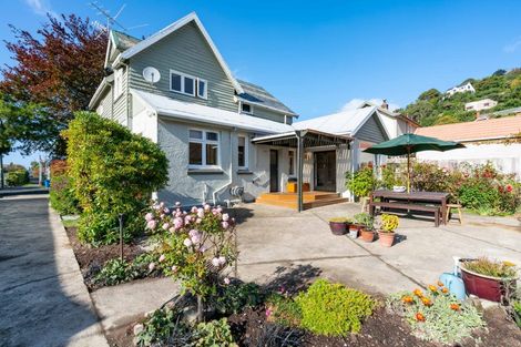 Photo of property in 18 Hobson Street, Saint Clair, Dunedin, 9012