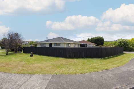 Photo of property in 25a Manawa Avenue, Raumati Beach, Paraparaumu, 5032