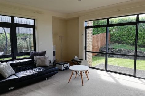 Photo of property in 19 Virginia Street, Henderson, Auckland, 0612