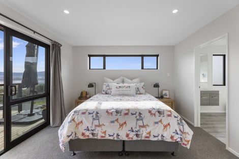 Photo of property in 6 Kingsgate Lane, Waihola, Milton, 9073