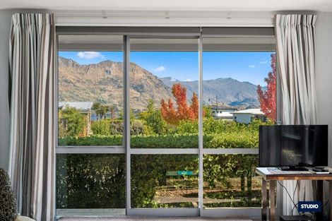 Photo of property in 3 Clearview Street, Wanaka, 9305