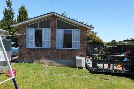Photo of property in 16 Villa Place, Bell Block, New Plymouth, 4312