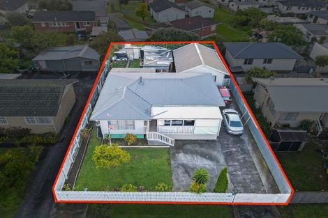 Photo of property in 16 Garus Avenue, Mangere East, Auckland, 2024