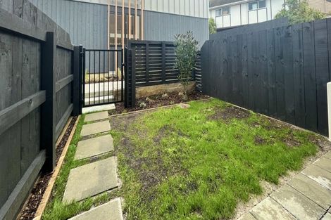 Photo of property in 22/82 East Coast Road, Milford, Auckland, 0620