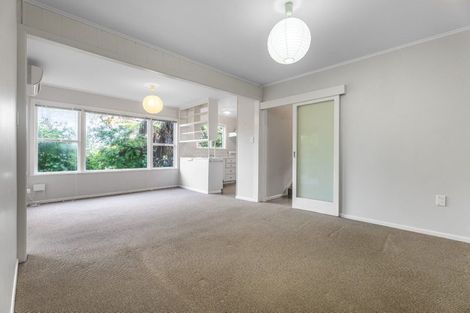 Photo of property in 10 Viking Avenue, Hillsborough, Auckland, 1042