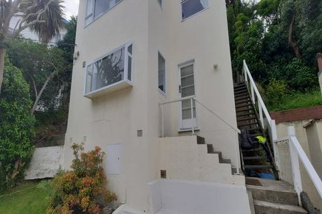 Photo of property in 64 Rolleston Street, Mount Cook, Wellington, 6021