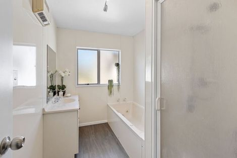 Photo of property in 2/202 Tai Tapu Road, Halswell, Christchurch, 7672