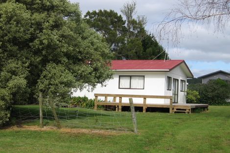 Photo of property in 40 Dawn Avenue, Hahei, Whitianga, 3591