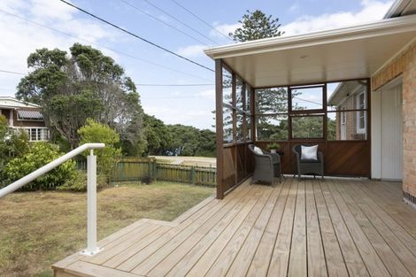 Photo of property in 2 Gulf Road, Murrays Bay, Auckland, 0630