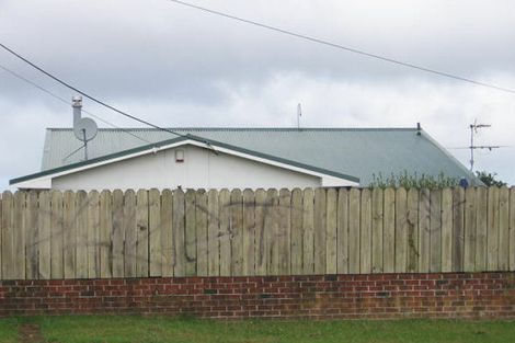 Photo of property in 256 Sturges Road, Henderson, Auckland, 0612