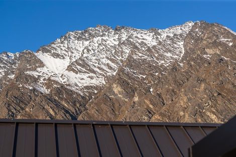 Photo of property in 2 Wanderer Lane, Jacks Point, Queenstown, 9371