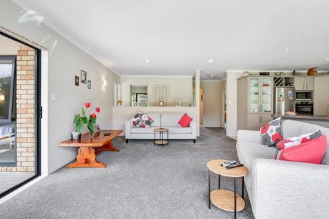 Photo of property in 16 Omana Avenue, Shelly Beach, Helensville, 0874