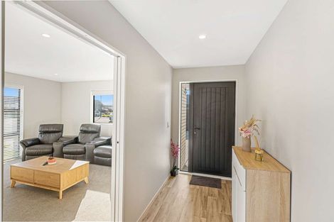 Photo of property in 160 Shillingford Boulevard, Rolleston, 7615