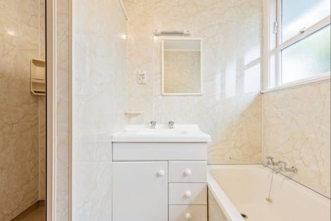 Photo of property in 4 Lovelock Street, Dallington, Christchurch, 8061