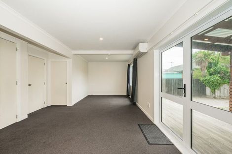 Photo of property in 4 Eatwell Avenue, Paraparaumu Beach, Paraparaumu, 5032
