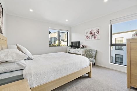 Photo of property in 65 Matairangi Avenue, Totara Heights, Auckland, 2105
