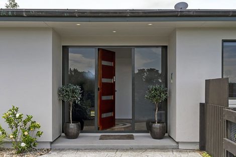 Photo of property in 85 Whitford-maraetai Road, Whitford, Howick, 2571