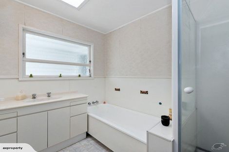 Photo of property in 9 Carlson Crescent, Silverdale, Hamilton, 3216