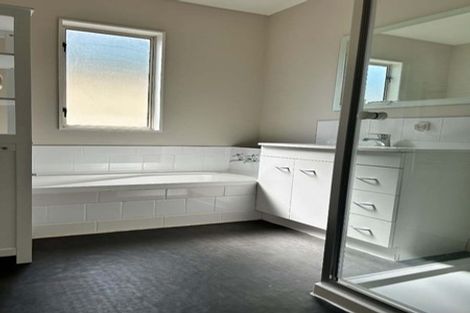Photo of property in 33 Austin Street, Sydenham, Christchurch, 8023