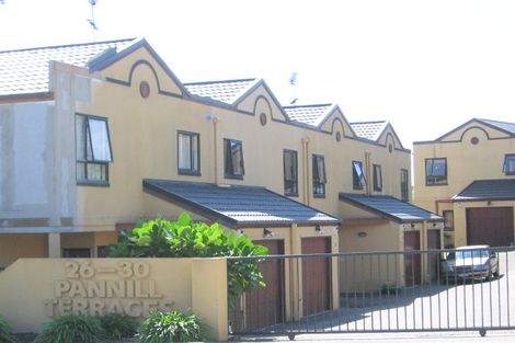 Photo of property in 3/26 Pannill Place, Oteha, Auckland, 0632