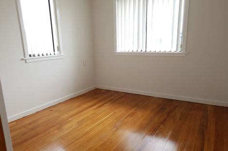 Photo of property in 3 Springs Road, Parakai, 0830