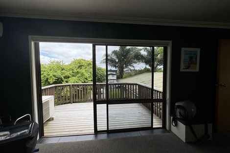 Photo of property in 33 Hibiscus Avenue, Hamilton Lake, Hamilton, 3204