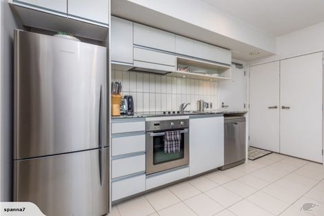 Photo of property in Halsey Apartments At Lighter Quay, 215/77 Halsey Street, Auckland Central, Auckland, 1010