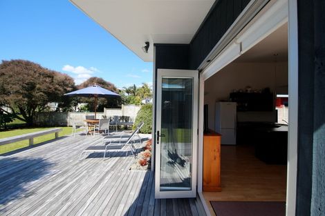 Photo of property in 170 Kowhai Avenue, Matarangi, Whitianga, 3592