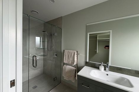 Photo of property in 11 Tutira Place, Poraiti, 4112