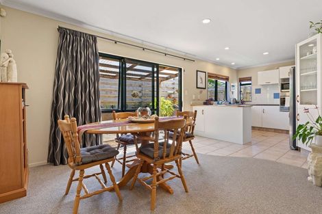 Photo of property in 291 Gravatt Road, Papamoa Beach, Papamoa, 3118