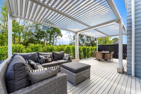 Photo of property in 35 Sidwell Road, Wainui, 0932