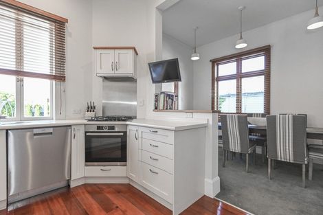 Photo of property in 1007 Plunket Street, Saint Leonards, Hastings, 4120