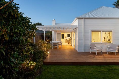 Photo of property in 77 Kahira Crescent, Papamoa Beach, Papamoa, 3118